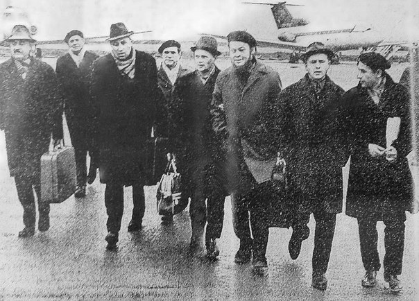 Николай Рубцов в составе делегации советских писателей. Вологда, 15.10.1970.